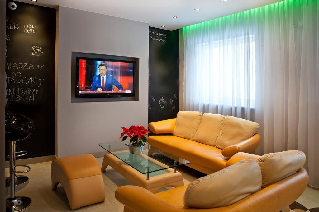 Nu Hotel Łódź Esterno foto