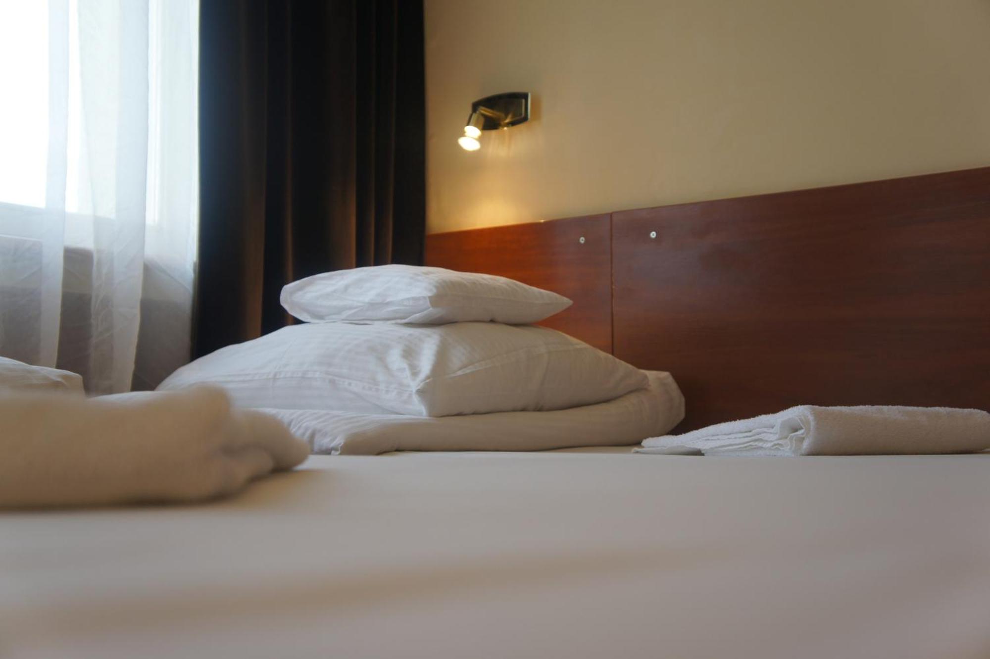 Nu Hotel Łódź Esterno foto