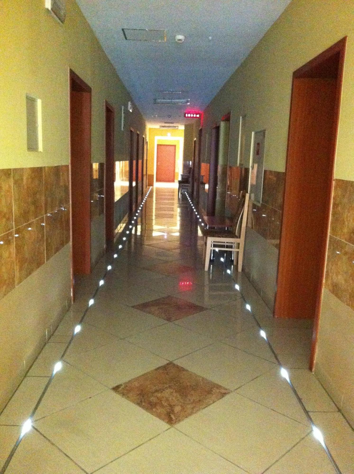 Nu Hotel Łódź Esterno foto