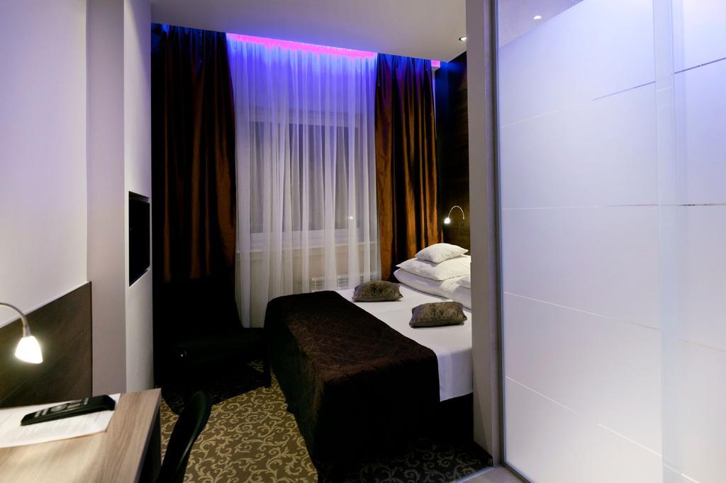 Nu Hotel Łódź Esterno foto