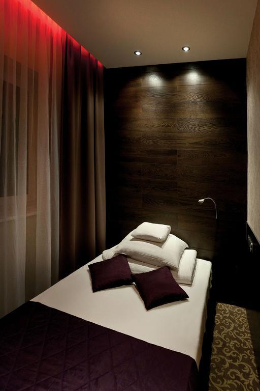 Nu Hotel Łódź Esterno foto